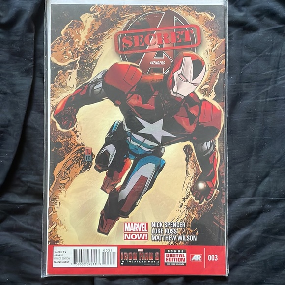 Marvel comics Secret Avengers and shield comic - Picture 4 of 5